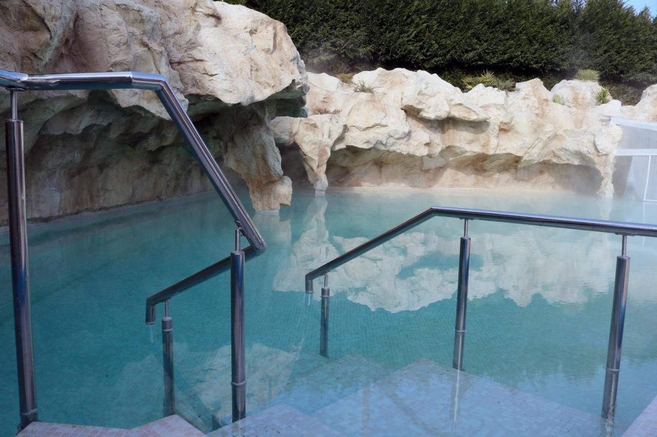 Virginia Resort & Spa - Adults Only Monteforte Irpino Exteriör bild